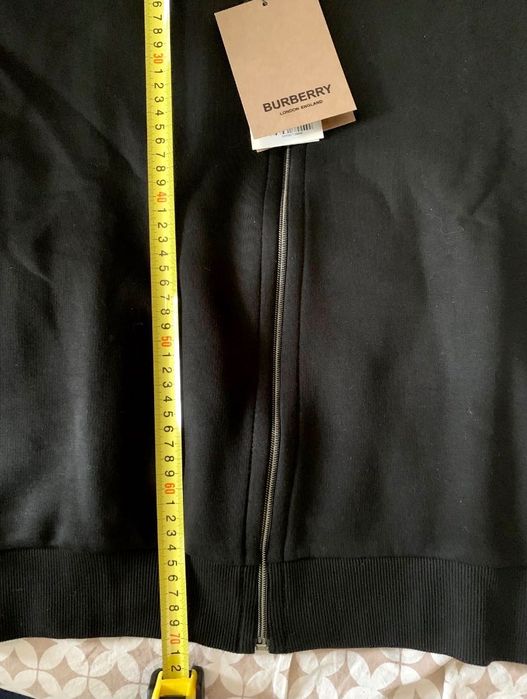 Vând hanorac/ hoodie nou, cu etichetă, marca Burberry