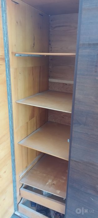 Продаём шкаф  советский за символическую плату