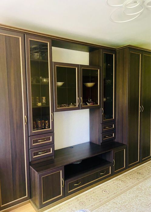 Продам мебель в гостинную ( зал )
