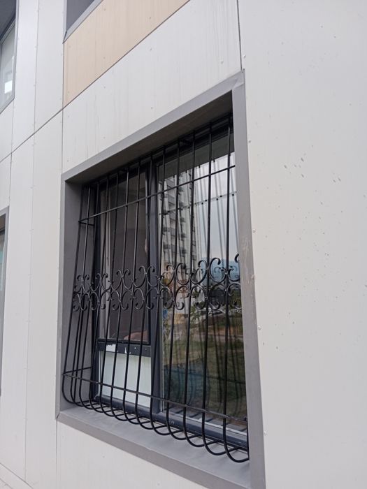 Решётки на окна металлические