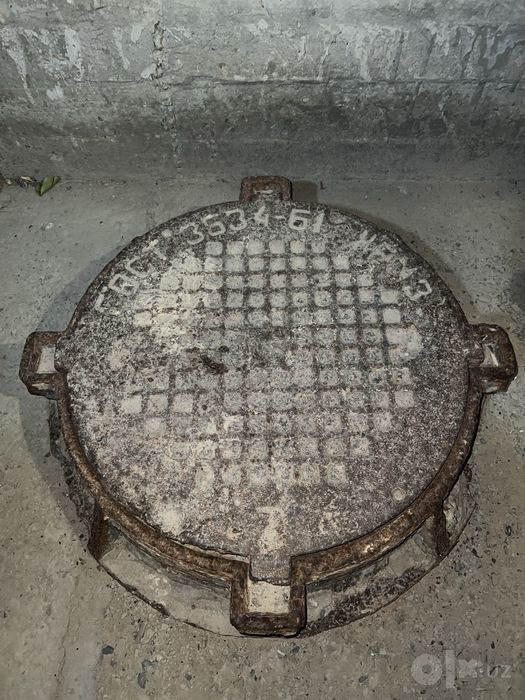 Люк чугунный тяжелый, Россия