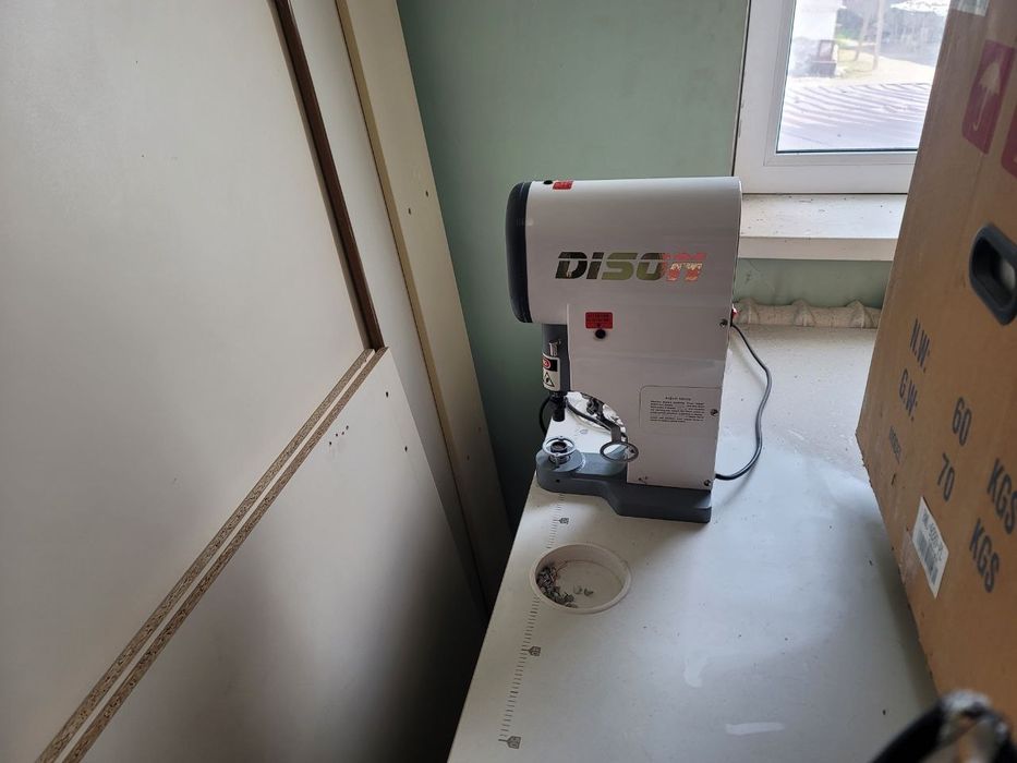 Швейные машинки продаются