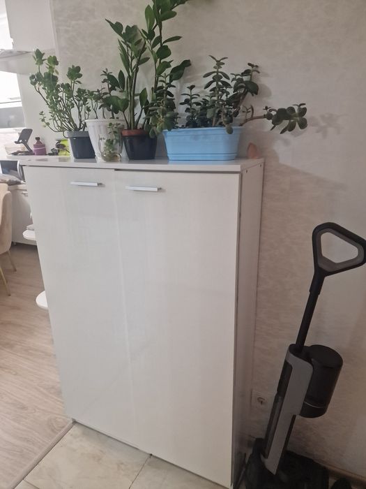 Продам шкаф в прихожую