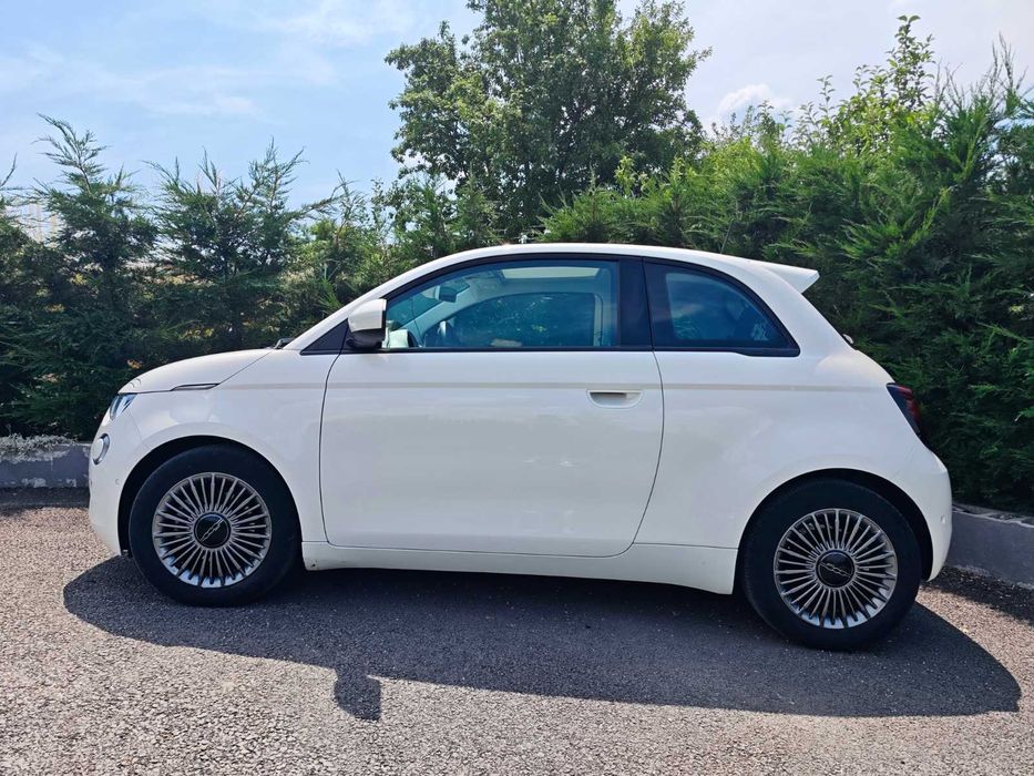 Fiat 500 Electric 2021, 42 kW 118 CP Icon, Cruise Control, Keyless Go, Camera Spate, Led, Carplay, Front Assist