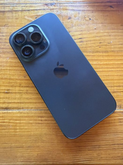 iPhone 15 pro 256 gb
