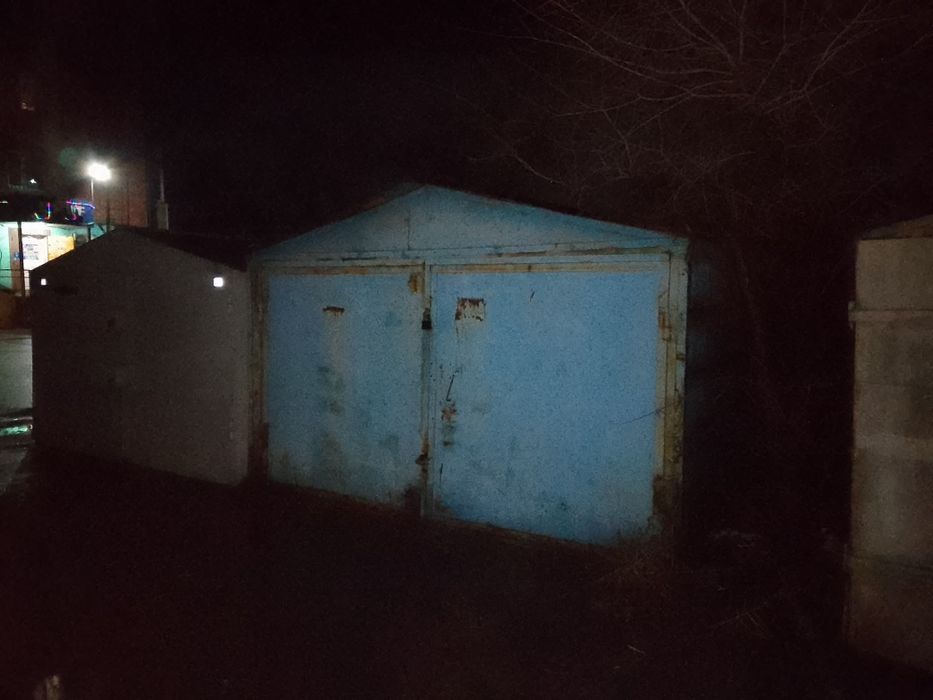 Продам гараж на 35 квартале