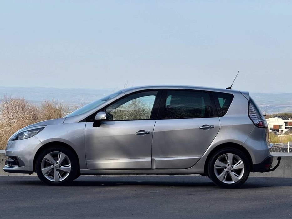 RENAULT Scenic 2012 — imagine 5