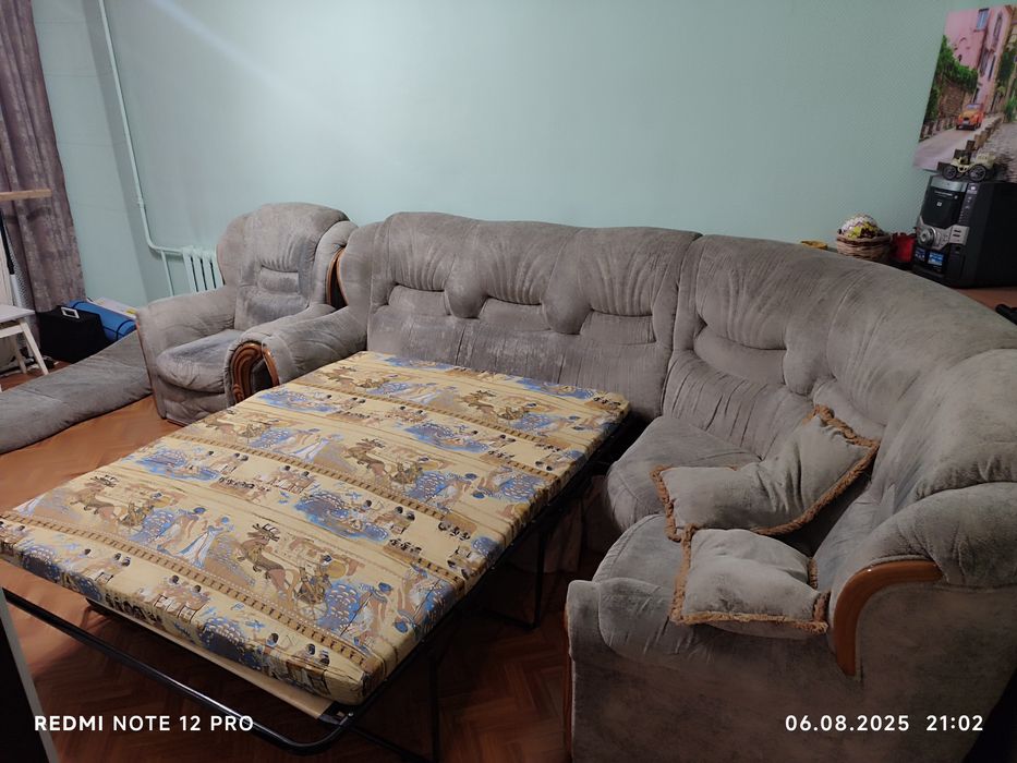 "Потютьков" диван угловой, с креслом.