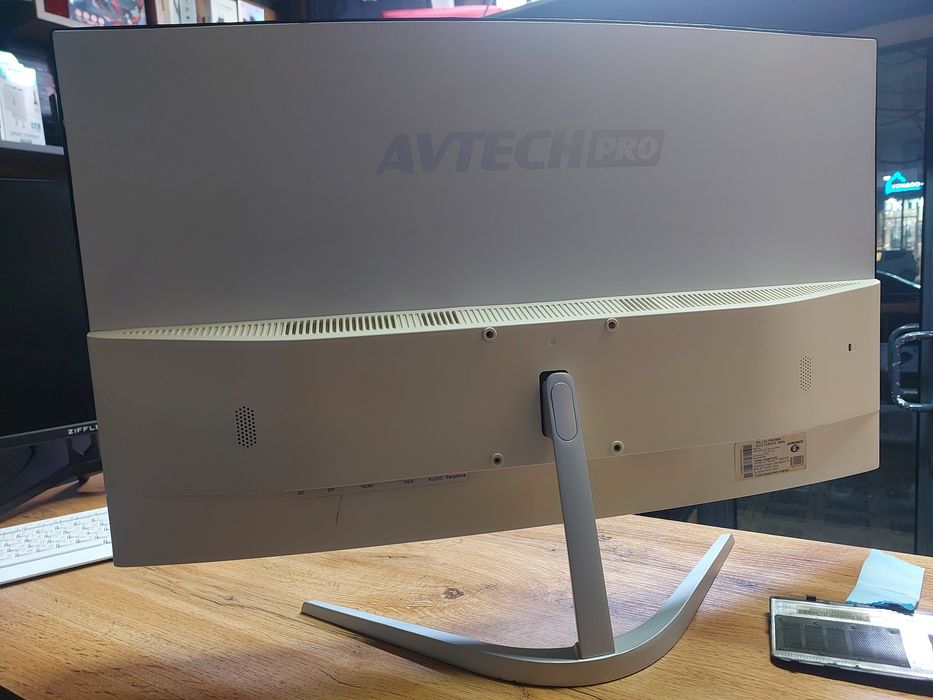 Monitor 32 dyum 165Hz