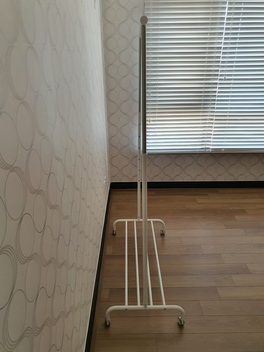 Напольная гардеробная вешалка Икеа