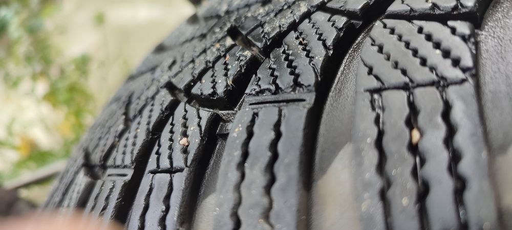 16-ки Джанти с зимни гуми 5х120 централен отвор  72.6