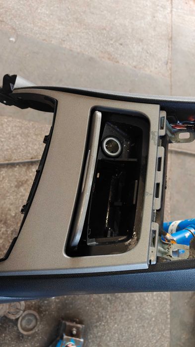 Централна конзола за БМВ е87 2007