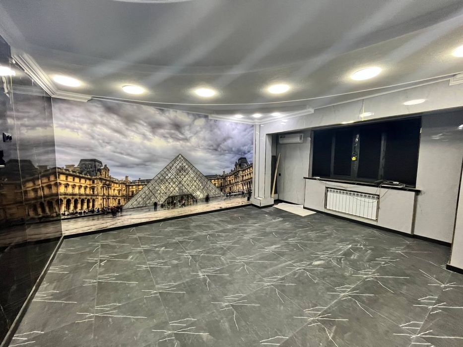 Срочно продаётся офис дуружба хамкорбанк