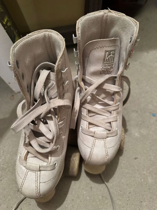 Детски кънки от естествена кожа