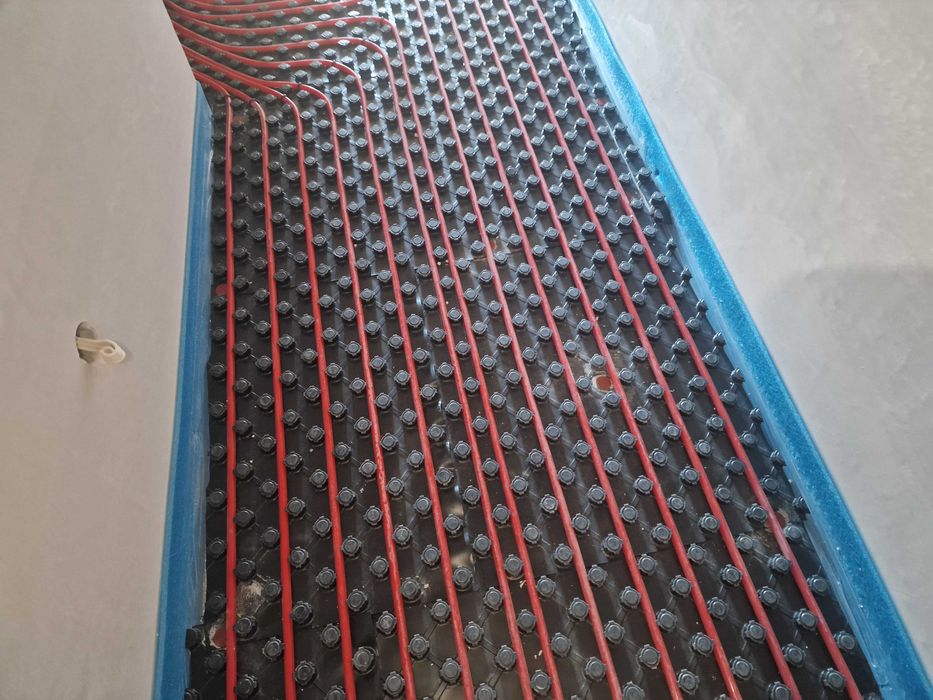 Тристаен апартамент за продажба в кв. Еленово, гр. Благоевград