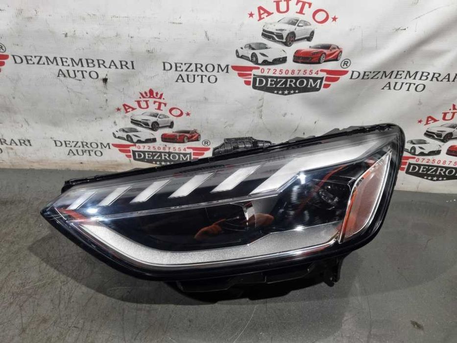 Far LED stanga original 8W0941033G Audi A4 B9