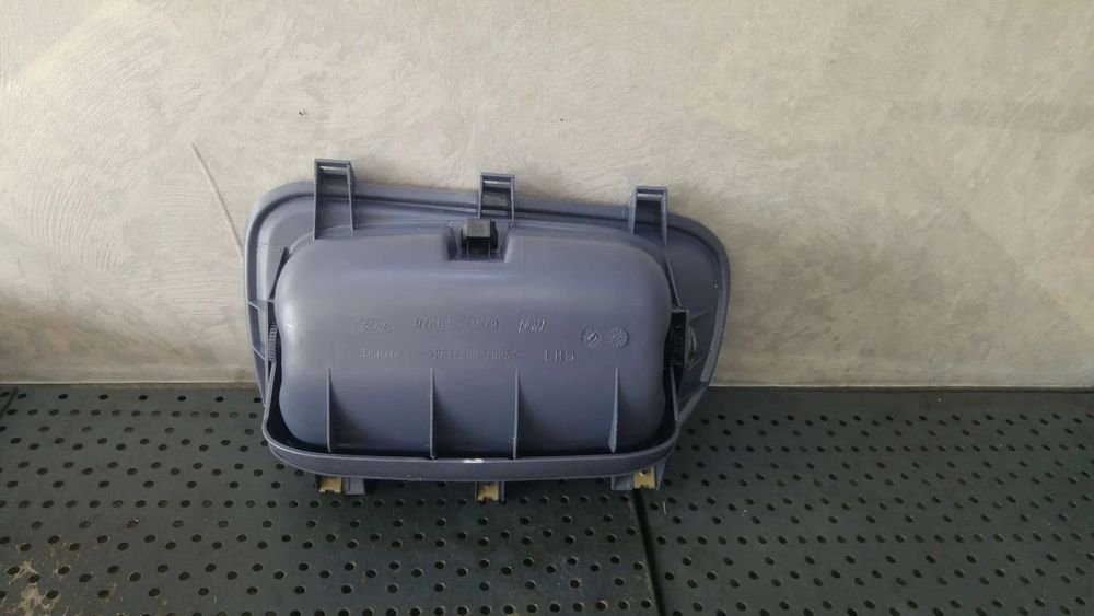 Spatiu depozitare ford ka 1 97kbb043k79