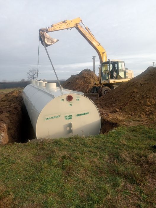 Buldoexcavator excavator 15 t și mini excavator de inchiriat