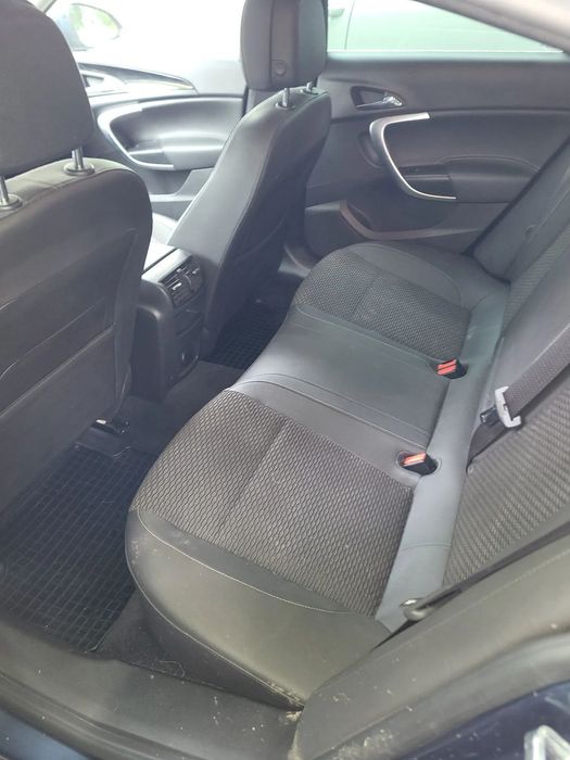 Opel Insignia Opel Insignia Limousine NB | 1.6 CDTI – 136 CP | Albastru Metalizat