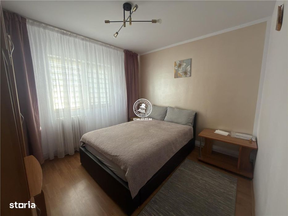 Apartament 3 camere decomandat, Dacia