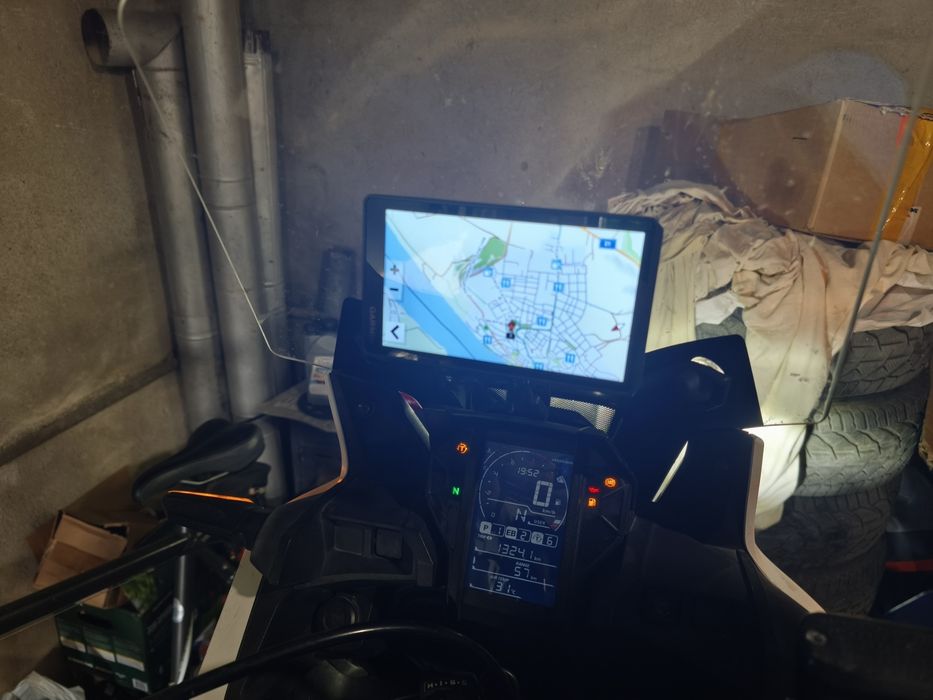 Навигация Garmin Zumo XT2