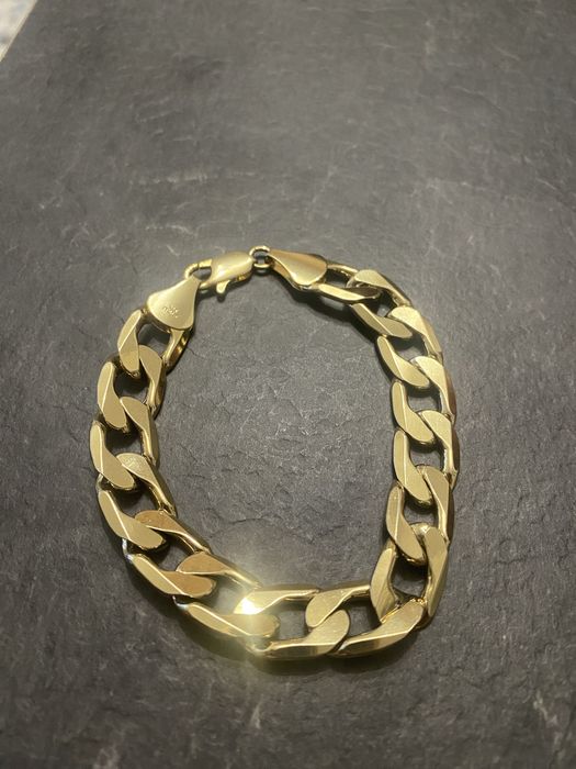 позлатена гривна