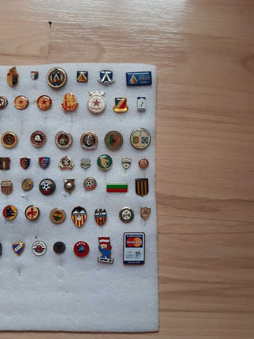 Колекционерски футболни значки