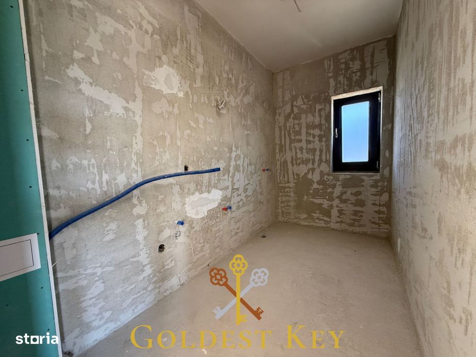 Apartament semifinisat cu 2 camere, balcon si parcare!