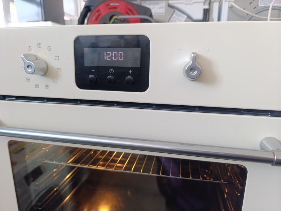 Ретро Фурна за вграждане Electrolux