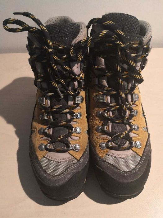 Ghete MEINDL mărimile 38 / 38.5 / 42