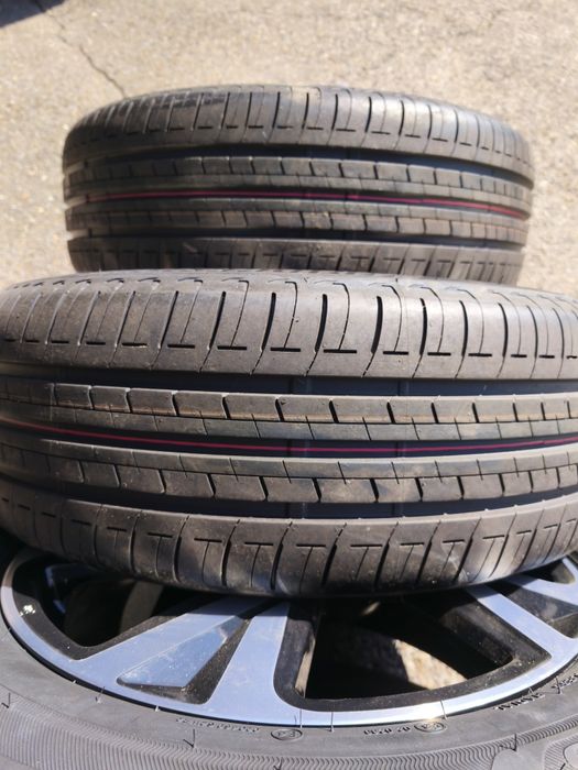 16" оригинални алуминиеви джанти за Toyota Yaris.
