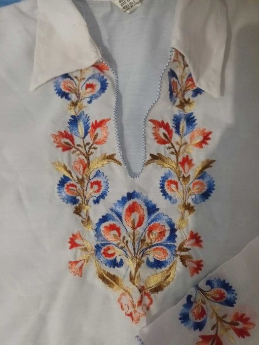 Кенарени блузи/ народни мотиви/, с бродерия