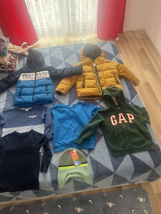 Geaca Zara 122,/ plus alte modlee 104,80,98,92