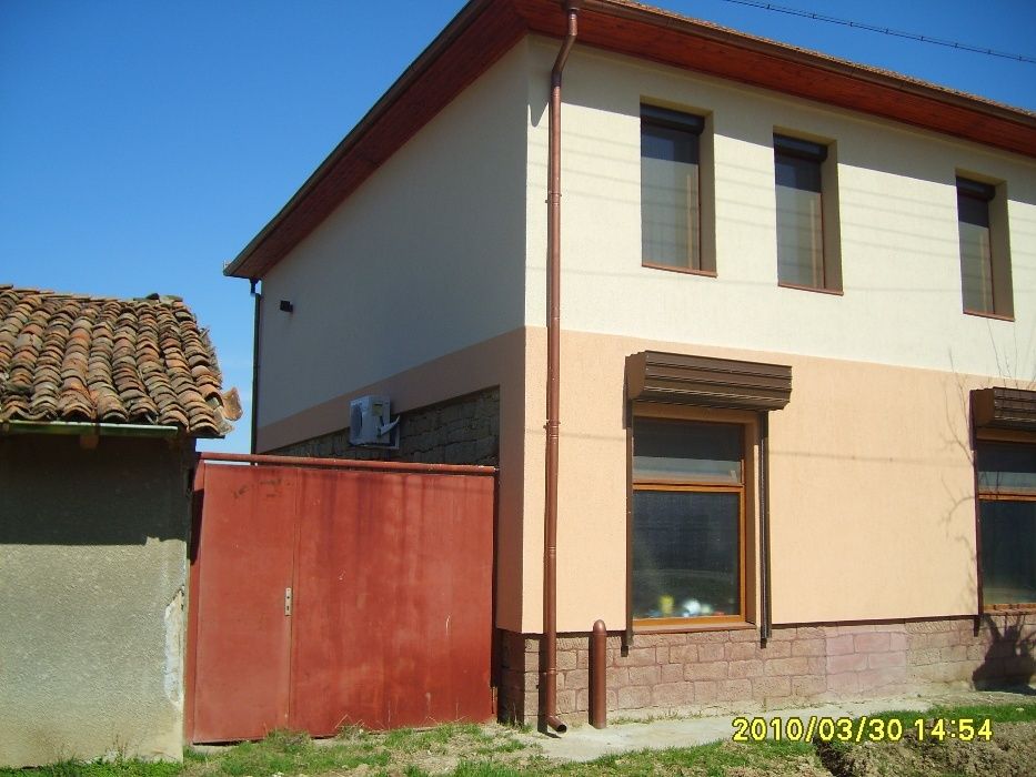 Продава се Къща в с. Пчелище, Област Велико Търново - 200 кв.м за 700 €/кв.м - Снимка #4