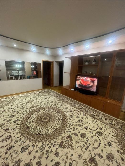 4/4/4 Генрерал Петрова 77 серия 90м2