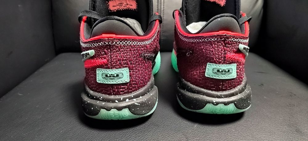 Nike Lebron XX SE Night Maroon, номер 38,5