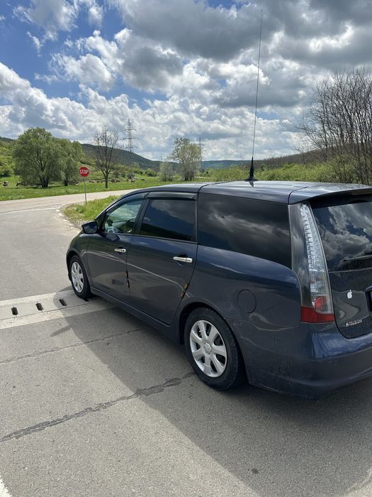 Mitsubishi grandis
