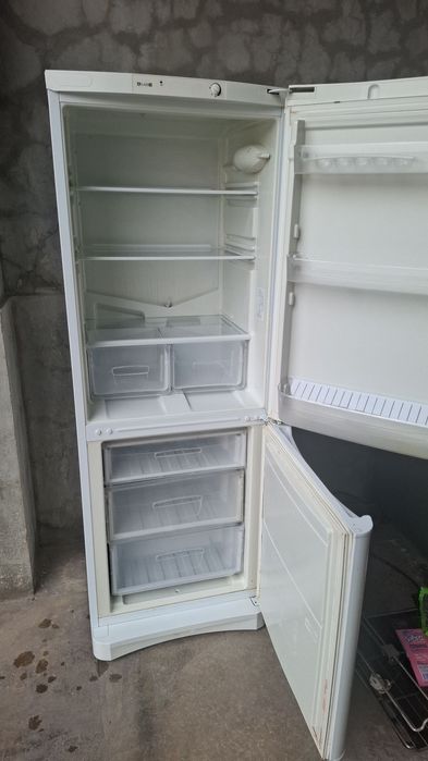 Indest sotiladi srochne