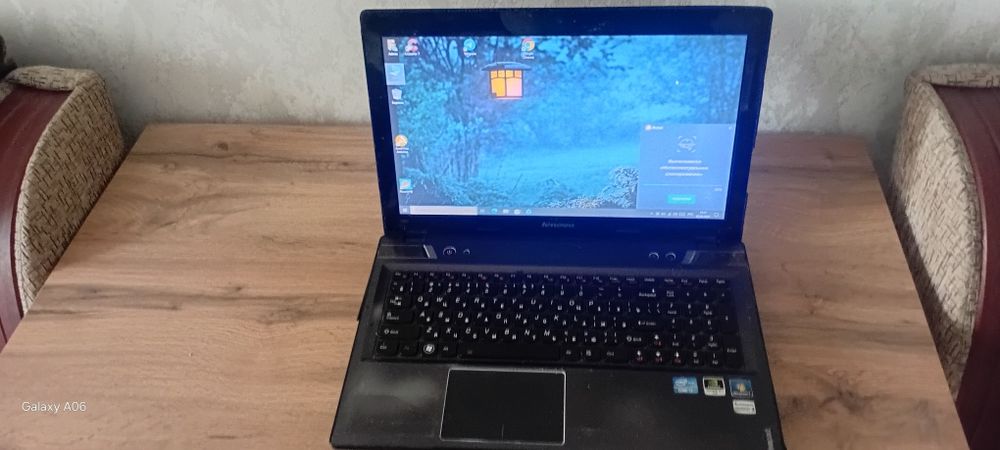 Ноутбук Lenovo продам