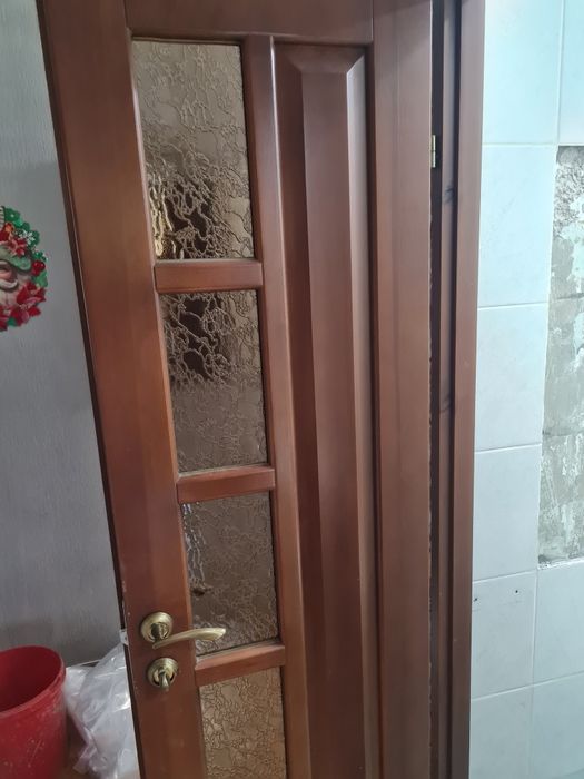 Продам двери б/у