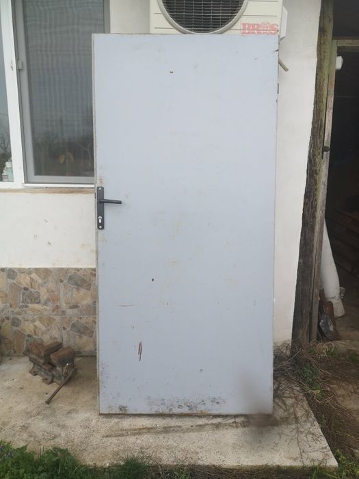 Метална врата 97/200