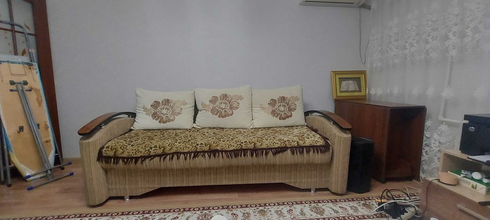 Продам Б/У диван
