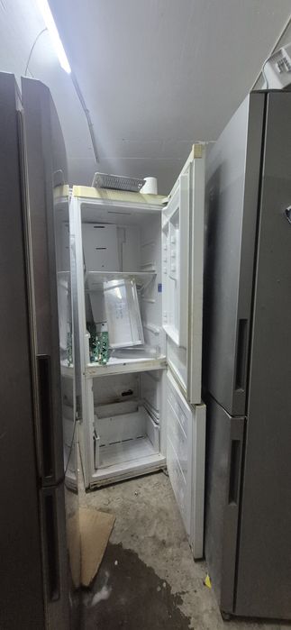 Продам корпус холодильника
