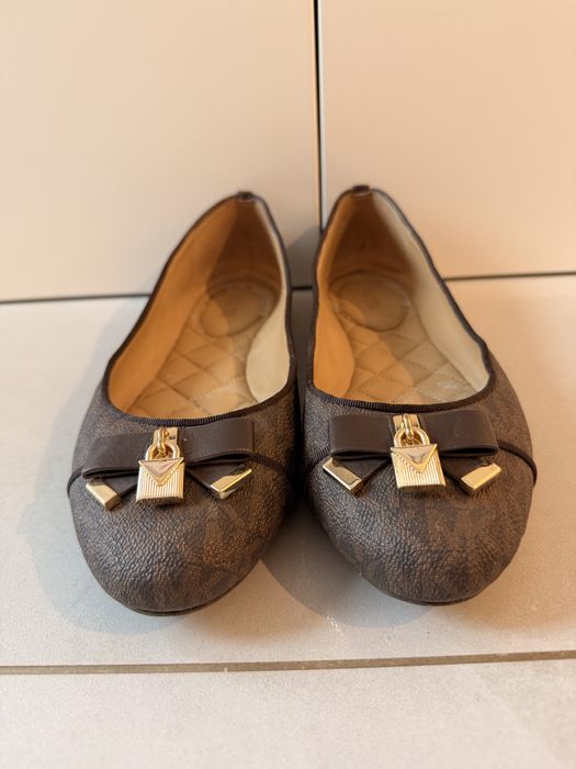 Пантофки Michael Kors