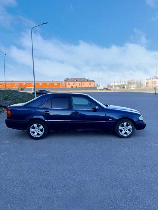 Продам Mercedes-Benz W202 C180