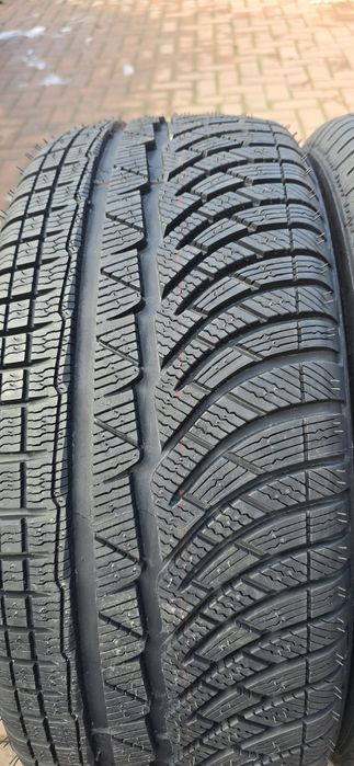 2 anvelope de iarna Michelin 245-45-18