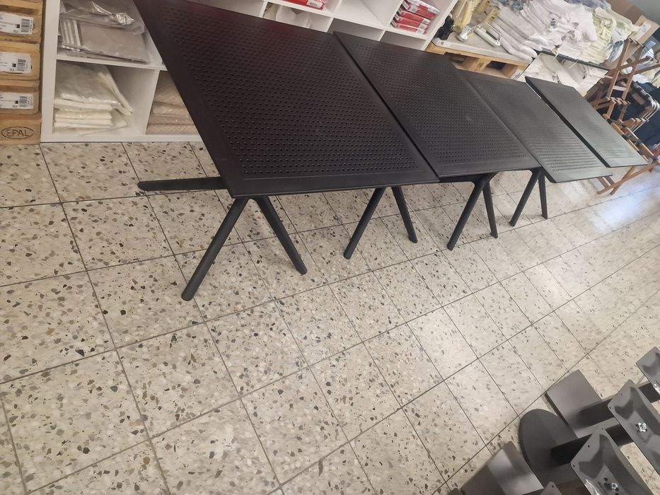 Masa / Mese  80×80 cm