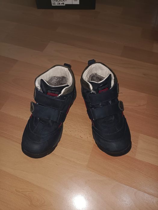 Детские зимние ботинки