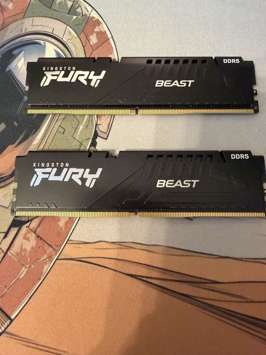 Продавам 2 × 32GB Kingston FURY Beast DDR5 KF560C30BB-32