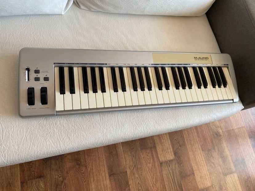 Клавиатура M-Audio 49 клавиша